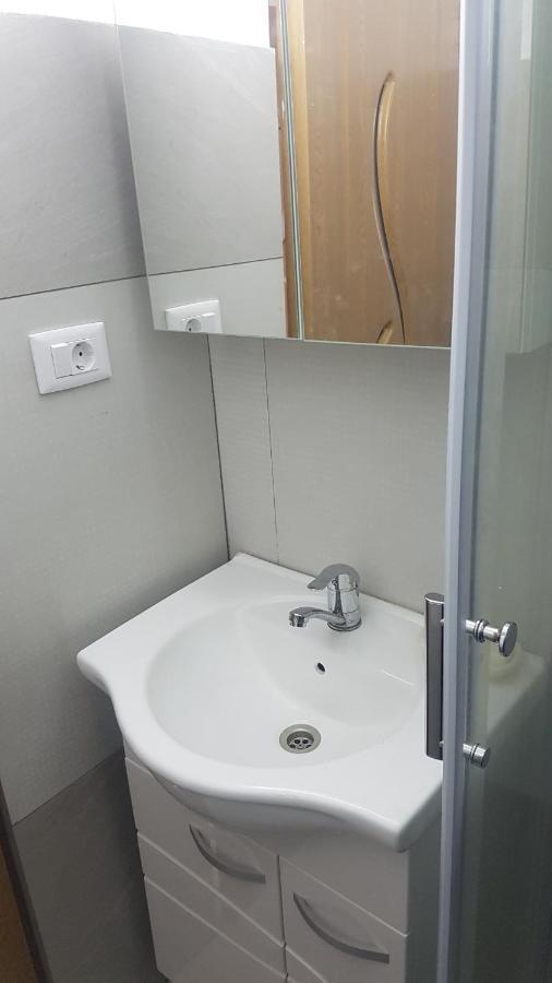 Lucky Apartment Piteszti Zewnętrze zdjęcie